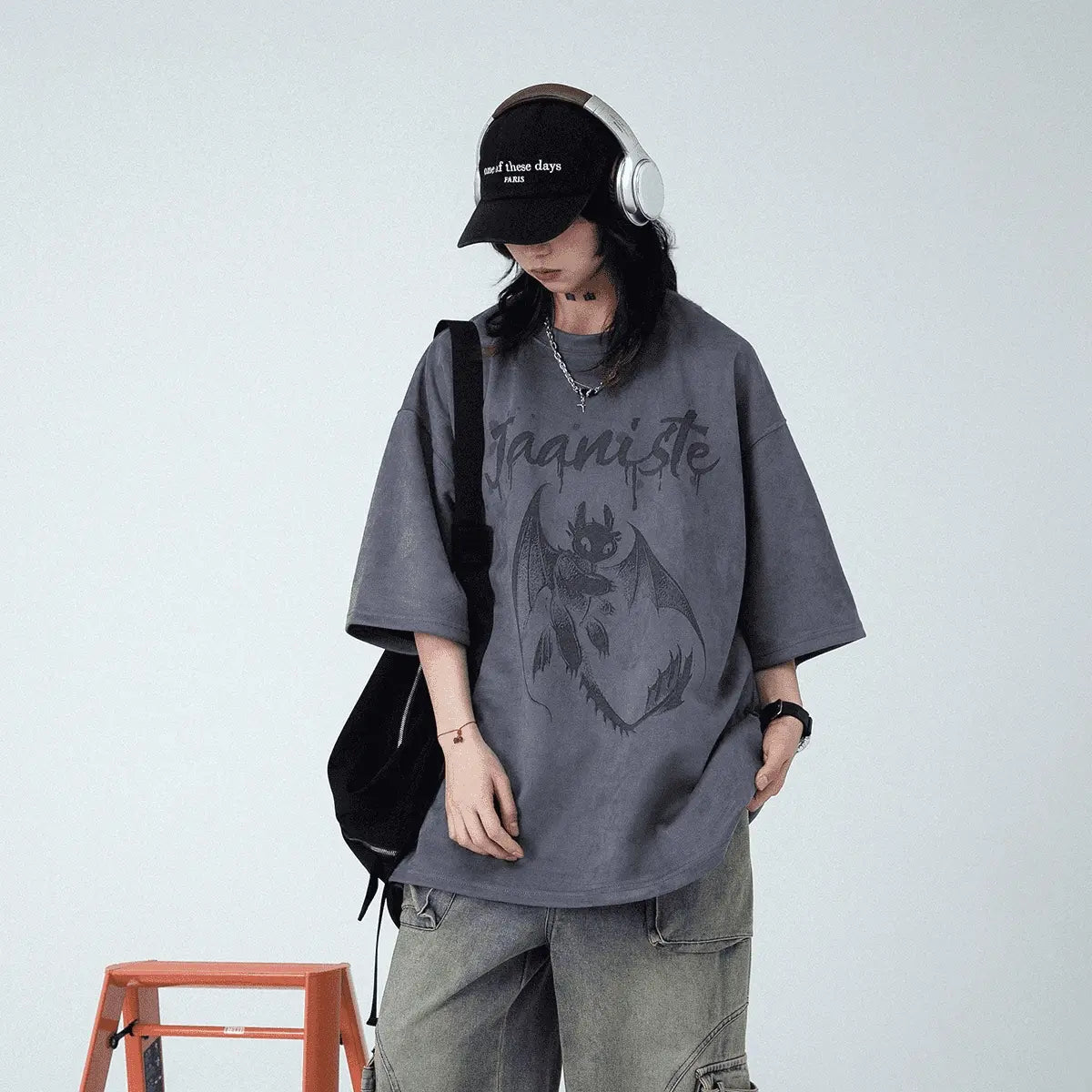 Loose-fit summer T-shirt